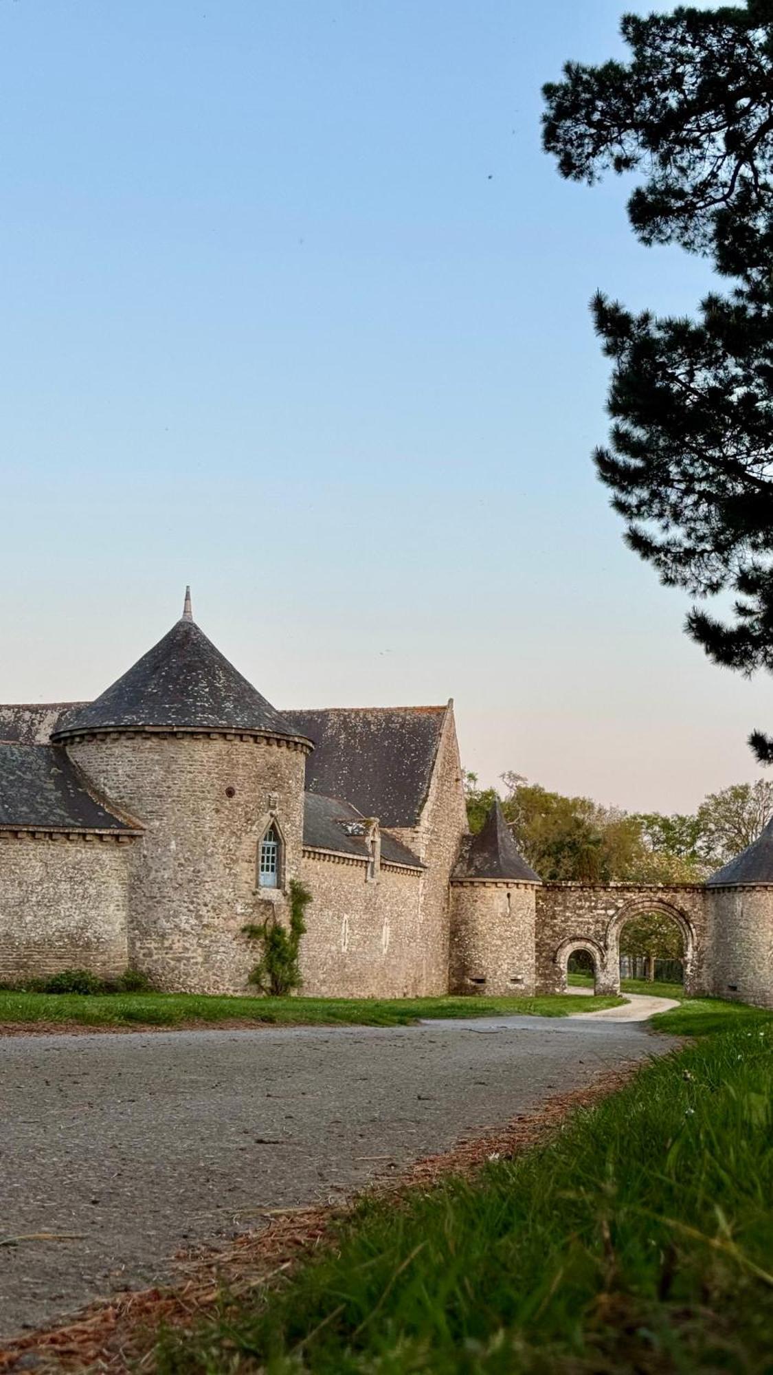 Gite De Couple Cosy Avec Vue Sur Chateau Tremohar - Golfe Du Morbihan, 20 Min De Vannes Berric Eksteriør billede